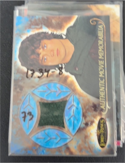 2006 Topps Lord of the Rings Evolution #82124 Galadriel's Grey Havens Cloak — front