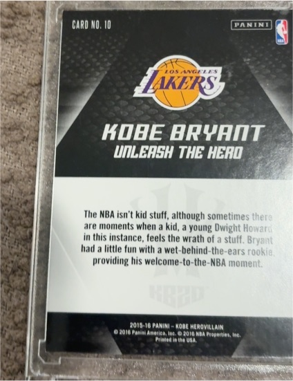 2015-16 Panini Kobe Bryant HeroVillain Unleash the Hero #10 Kobe Bryant — front