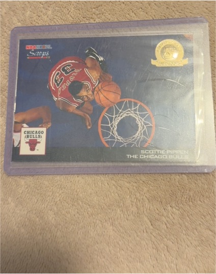 1993-94 SkyBox NBA Hoops Scoops #HS4 Scottie Pippen — front