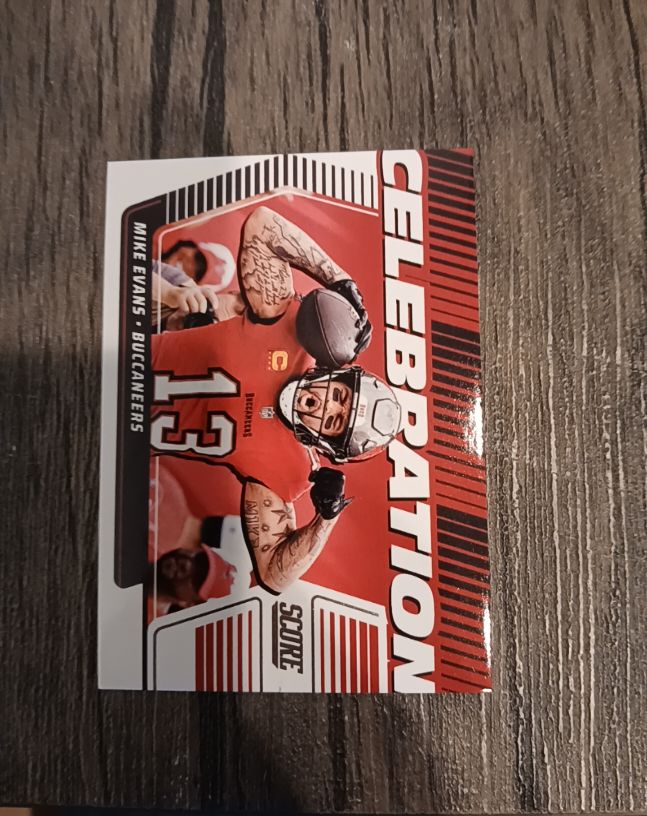2025 Panini Score #C-MEV Mike Evans Celebration — front
