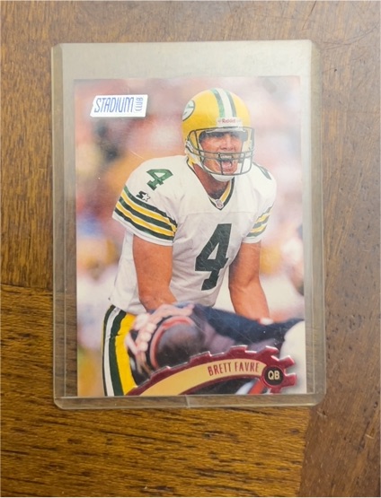1997 Topps Stadium Club #65 Brett Favre — front