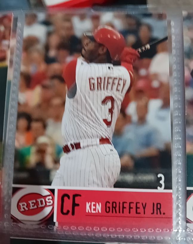 1993 Topps #3 Ken Griffey Jr. — front