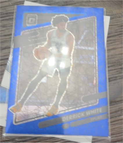 2020-21 Panini Prizm Blue Ice Prizm #24 Derrick White — front