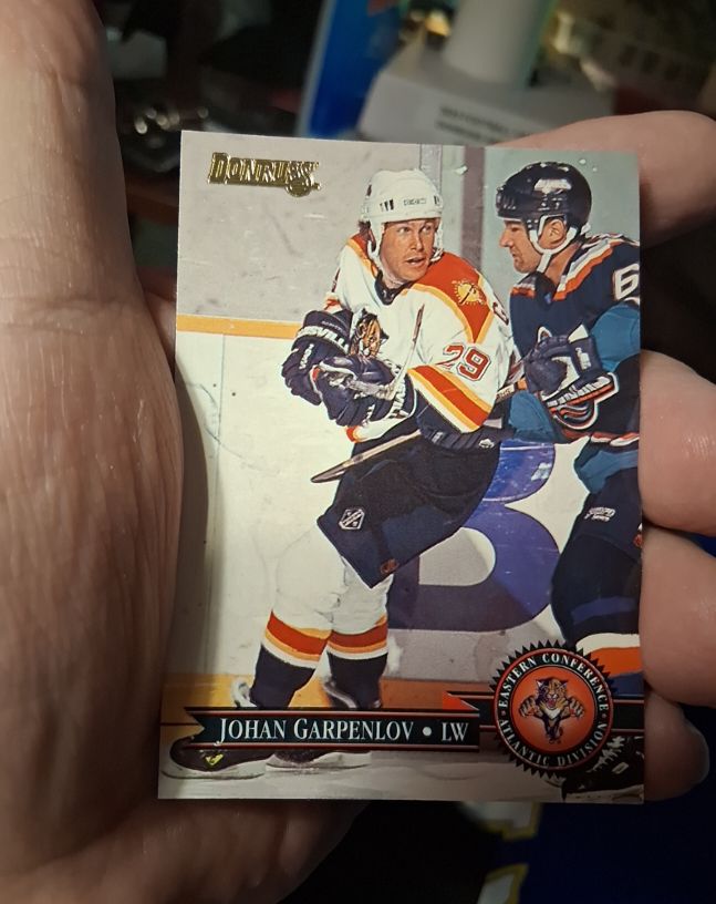 1995-96 Donruss #245 Johan Garpenlov — front
