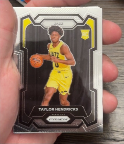 2023-24 Panini Prizm #161 Taylor Hendricks — front
