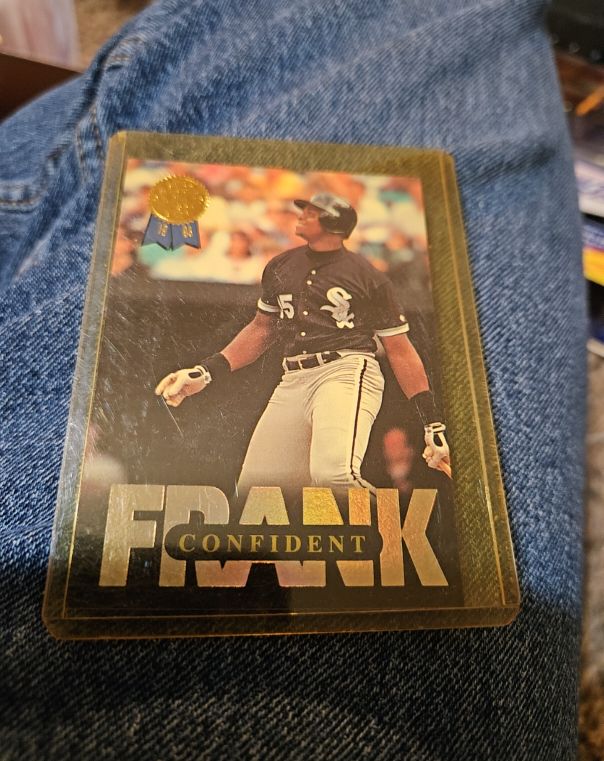 1993 Leaf #4 Frank Thomas Confident — front