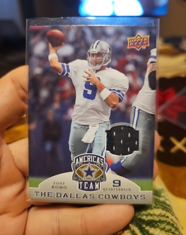 2009 Upper Deck America's Team #9 Tony Romo — front