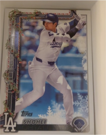 2025 Topps Holiday #H200 Shohei Ohtani — front