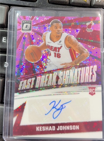 2024-25 Panini Optic Fast Break Signatures Keshad Johnson Rookie Card — front