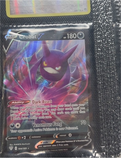 2020 Pokémon Darkness Ablaze #104/189 Crobat V — front