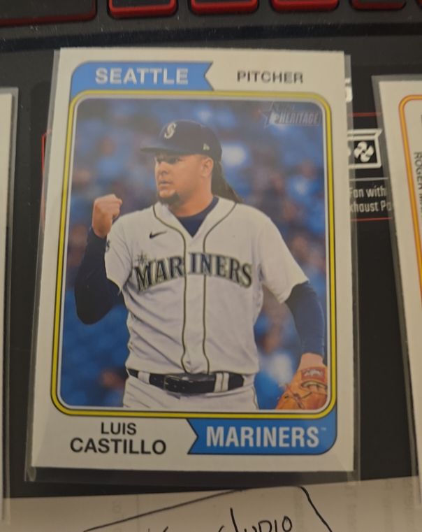 2023 Topps Heritage #669 Luis Castillo — front