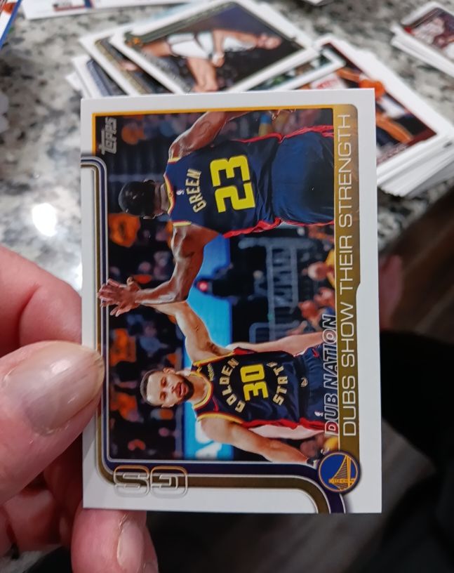 2025-26 Topps Basketball Dubs Show their Strength Base Stephen Curry Draymond Green — front