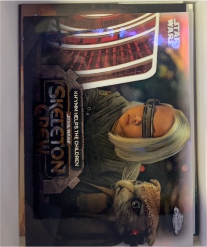2025 Topps Chrome Star Wars #SC-11 Kh'ymm Helps The Children Skeleton Crew — front