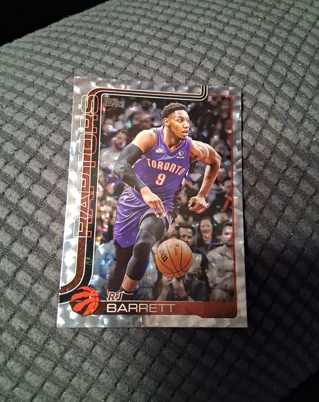 2025-26 Topps #33 RJ Barrett — front