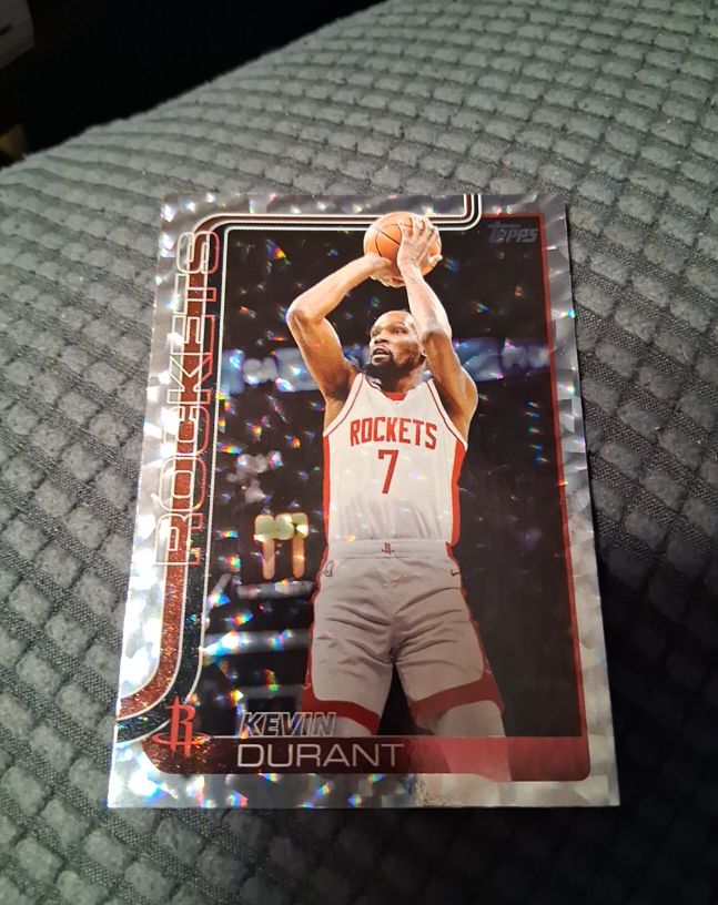 2025 Topps Basketball #157 Kevin Durant — front