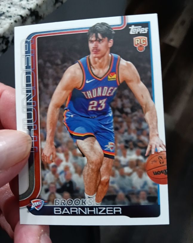 2025-26 Topps #245 Brooks Barnhizer — front