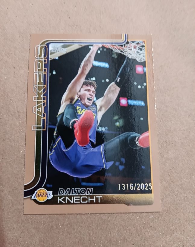2025-26 Topps Basketball #153 Dalton Knecht — front