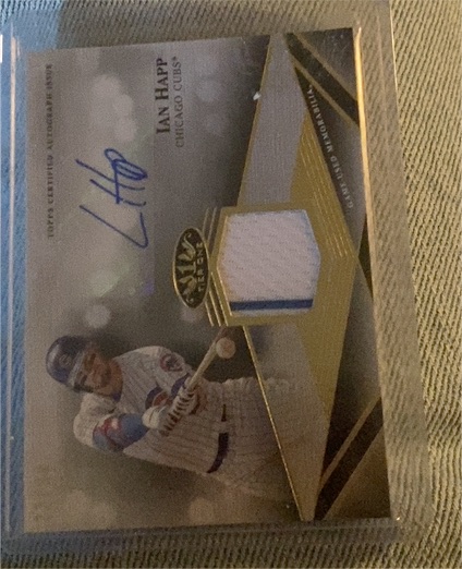 2022 Topps Tier One Autograph Relics #T1AR-IH Ian Happ — front