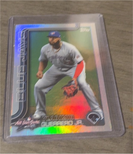 2025 Topps Chrome #134 Vladimir Guerrero Jr. — front