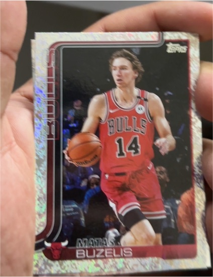 2025-26 Topps #37 Matas Buzelis — front
