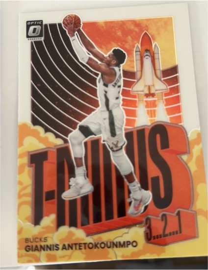 2021-22 Donruss Optic #3 Giannis Antetokounmpo T-Minus 3...2...1 — front