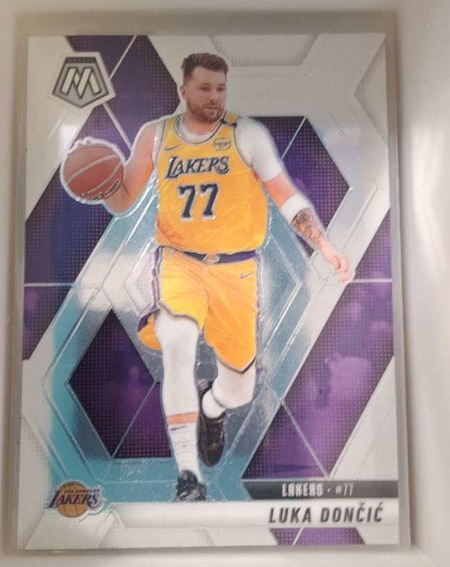 2024-25 Panini Mosaic #100 Luka Dončić — front