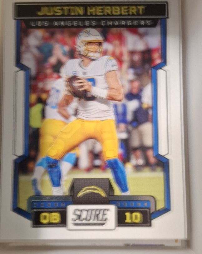 2023 Panini Score #143 Justin Herbert — front