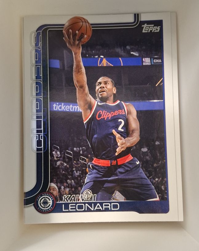 2025-26 Topps Basketball #142 Kawhi Leonard — front