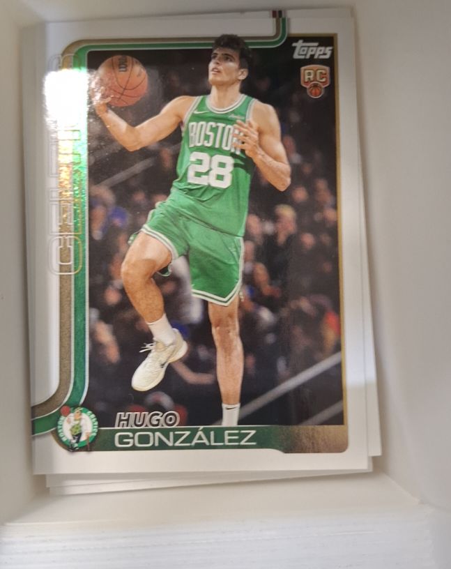 2025-26 Topps #228 Hugo Gonzalez — front