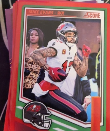 2025 Panini Score #285 Mike Evans — front