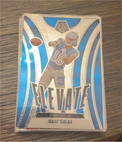 2025 Panini Mosaic Football #8 Isaac TeSlaa Elevate RC — front