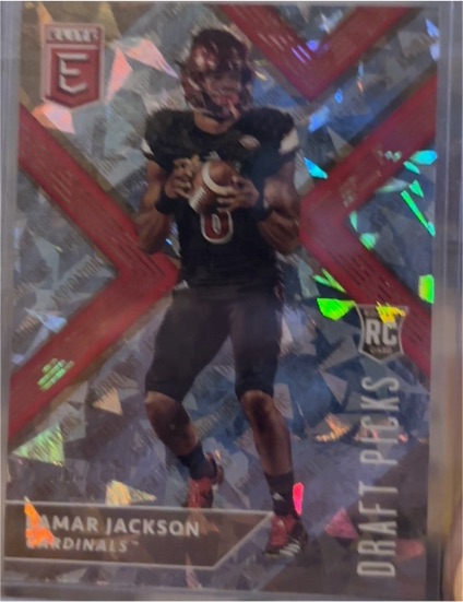 2018 Panini Elite Draft Picks #104 Lamar Jackson — front