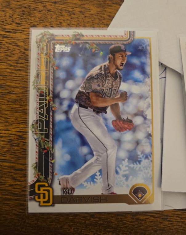 2025 Topps Holiday #H88 Yu Darvish — front