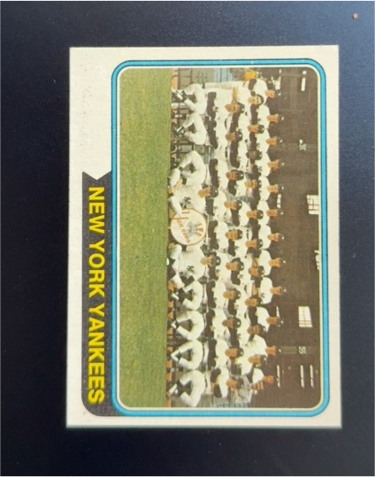 1974 Topps #363 New York Yankees Team Card — front