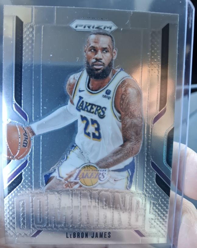 2024-25 Panini Prizm #14 LeBron James Dominance — front