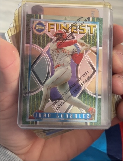 1995 Topps Finest #158 Juan Gonzalez — front