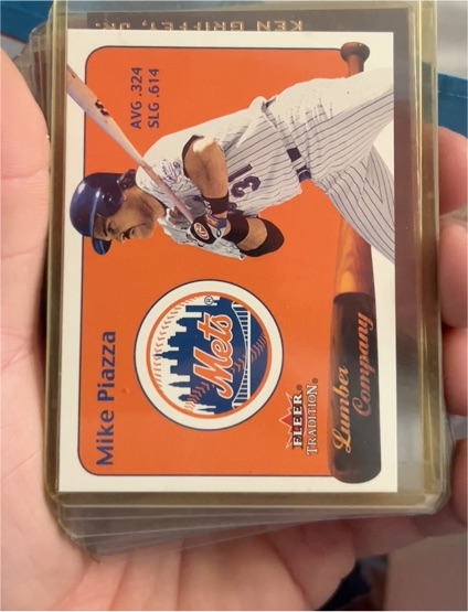 2001 Fleer Tradition Lumber Company #18LC Mike Piazza — front