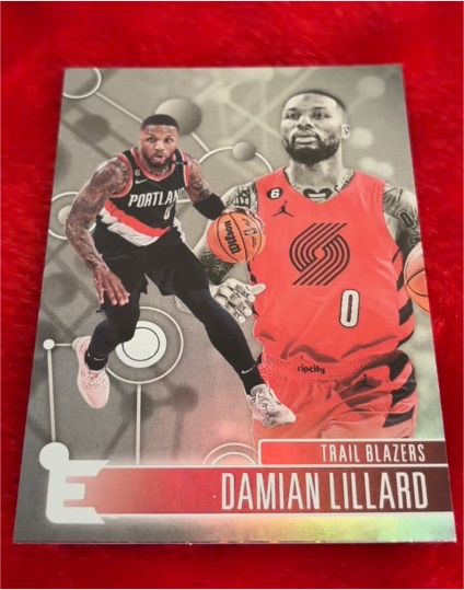 2022-23 Panini Chronicles Essentials #234 Damian Lillard — front