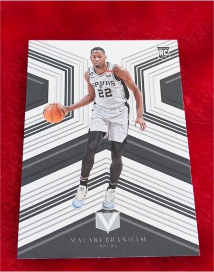 2022-23 Panini Chronicles Vertex #186 Malaki Branham — front