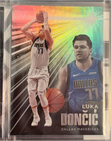 2020-21 Panini Chronicles Essentials #228 Luka Dončić — front