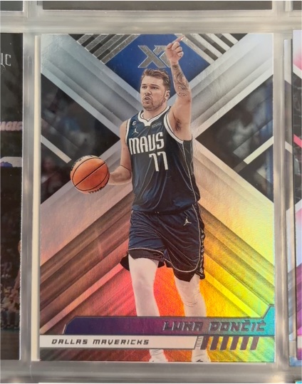 2022-23 Panini Chronicles XR #300 Luka Doncic — front