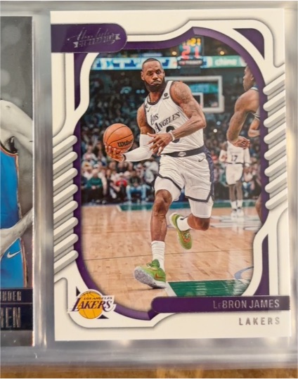 2022-23 Panini Chronicles Absolute #109 LeBron James — front