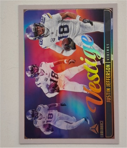 2025 Panini Luminance #5 Justin Jefferson Vestige — front