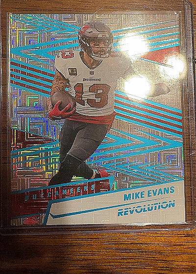 2025 Panini Revolution #76 Mike Evans — front