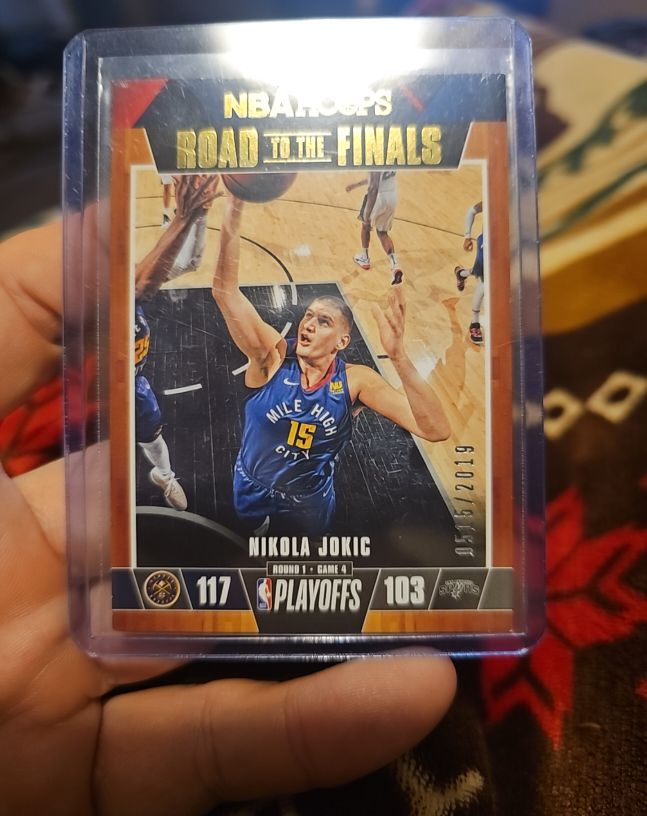 2019-20 Panini NBA Hoops Road to the Finals #25 Nikola Jokic — front