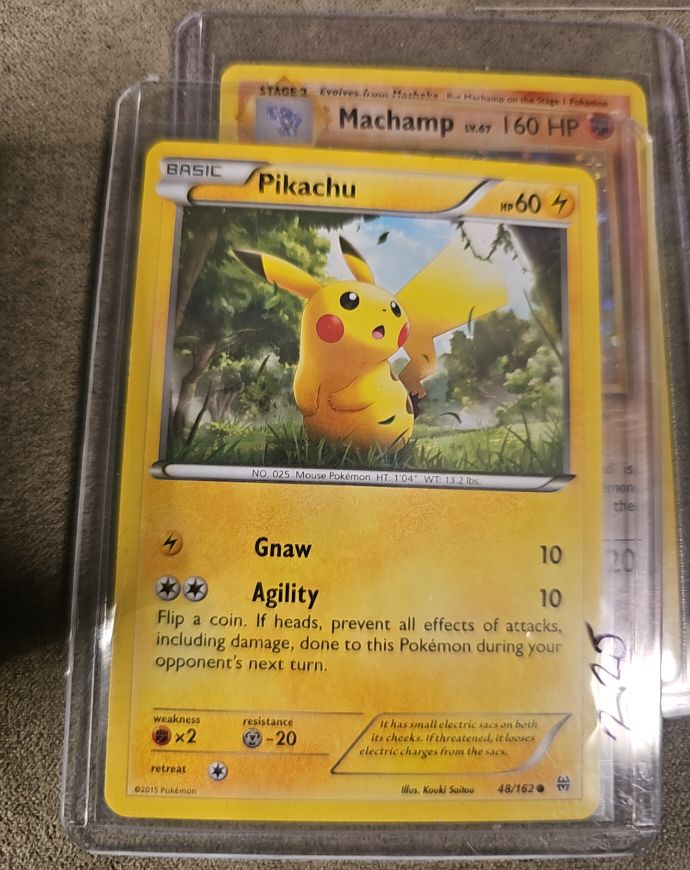 2015 Pokémon #48 Pikachu — front