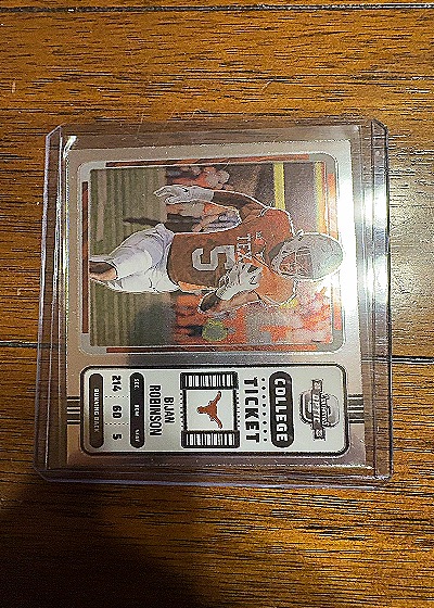 2023 Panini Chronicles Draft Picks Contenders Optic #9 Bijan Robinson — front