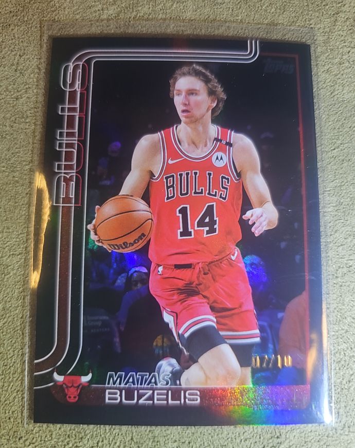 2025-26 Topps Flagship #37 Matas Buzelis — front