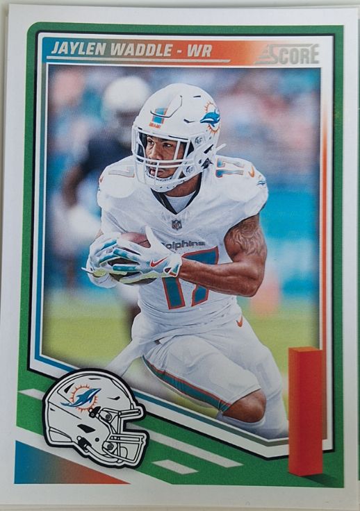 2025 Panini Score #215 Jaylen Waddle — front