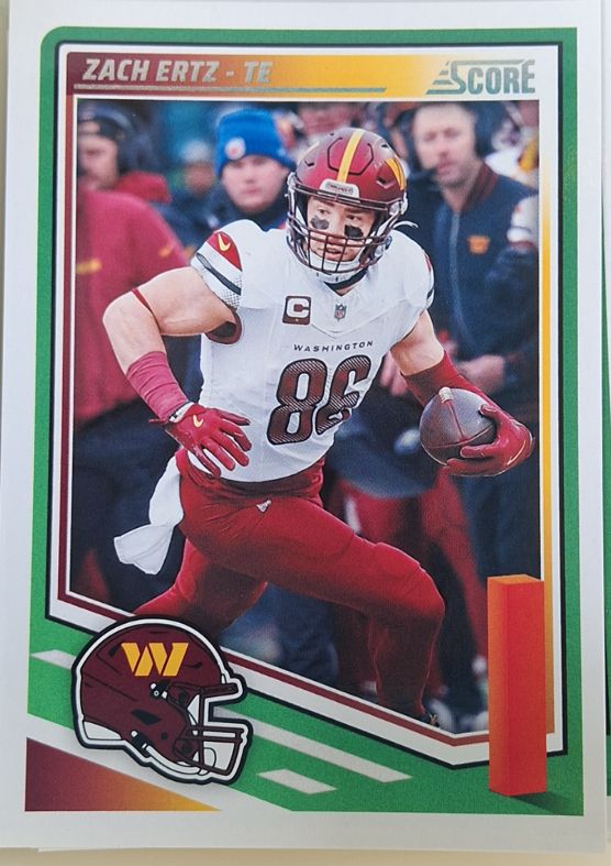 2025 Panini Score #257 Zach Ertz — front